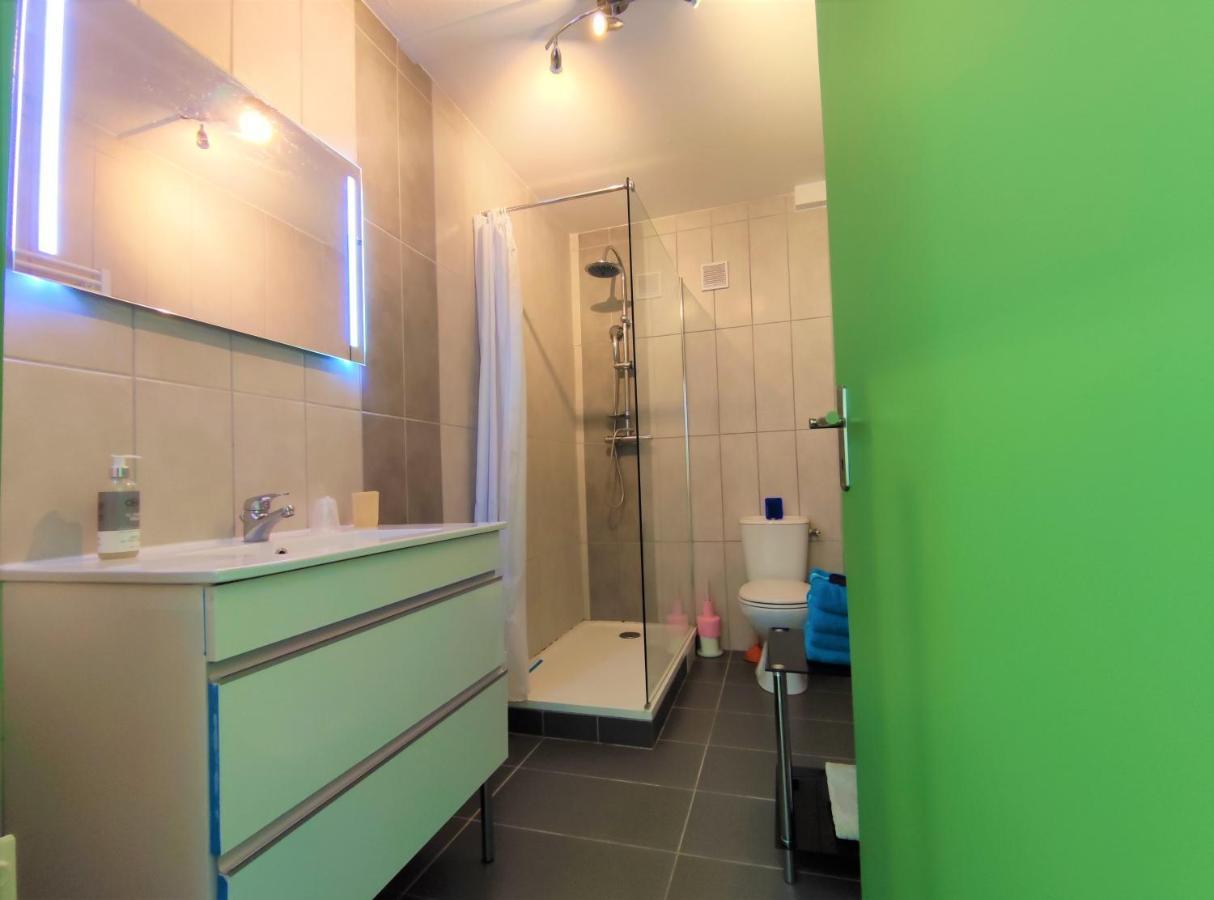 6 Appartements Et 4 Adresses A Mi-Chemin Entre Le Vieux Port Et L Ile De Re La Rochelle  Exterior foto