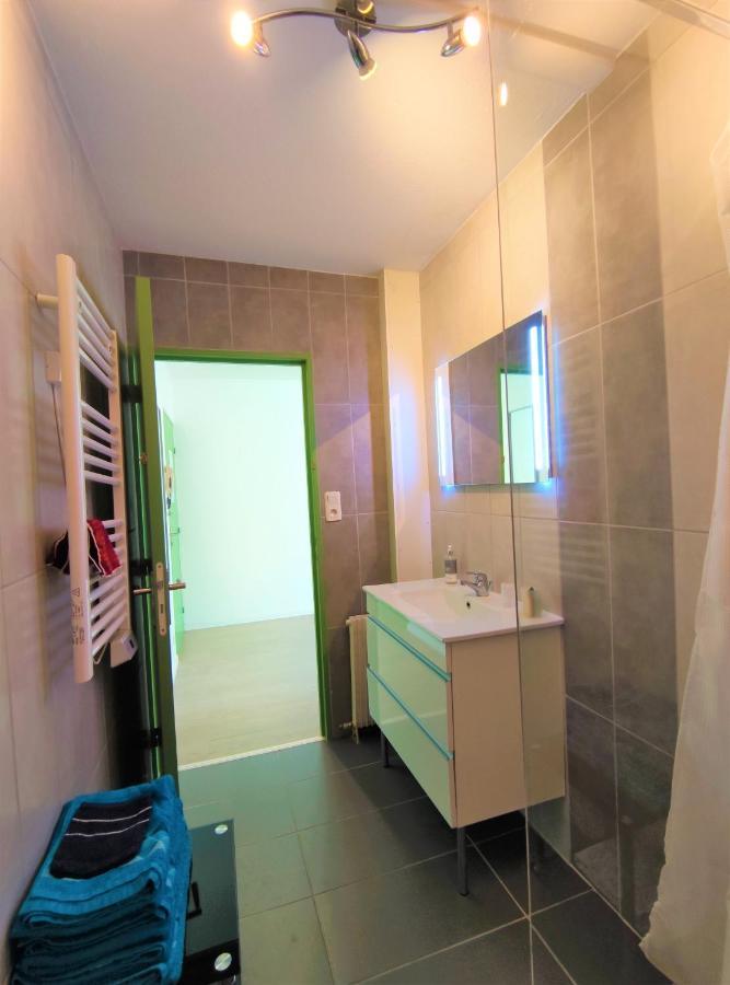 6 Appartements Et 4 Adresses A Mi-Chemin Entre Le Vieux Port Et L Ile De Re La Rochelle  Exterior foto