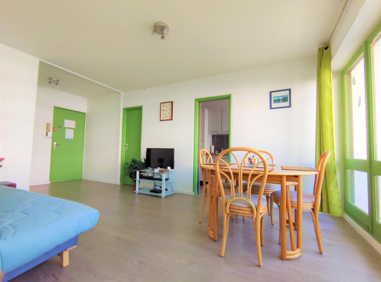 6 Appartements Et 4 Adresses A Mi-Chemin Entre Le Vieux Port Et L Ile De Re La Rochelle  Exterior foto